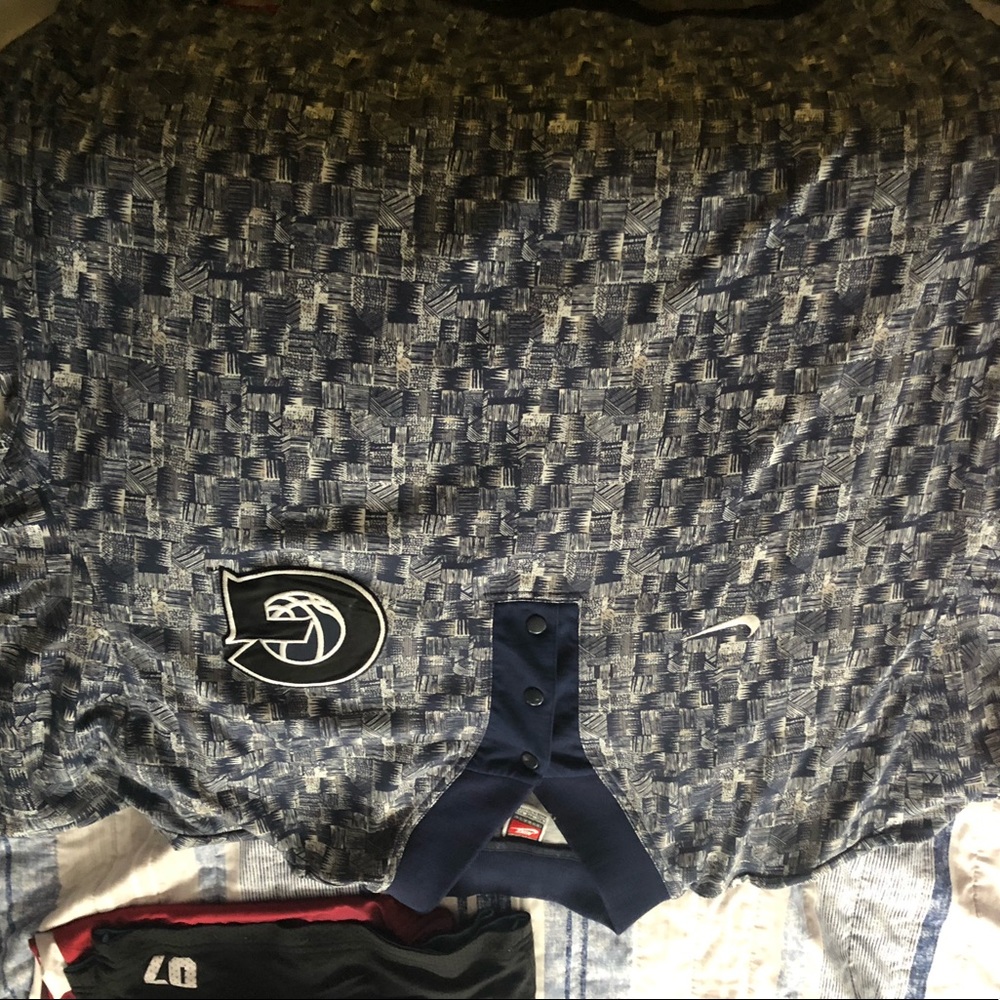 Original Georgetown Shoot Around Top